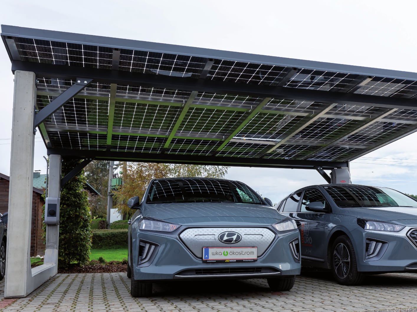 MUSTERFOTO: PV-CARPORT-PILOTPROJEKT Mitarbeiterparkplatz ÖBB Leoben | WKA Ökostrom Photovoltaik GmbH